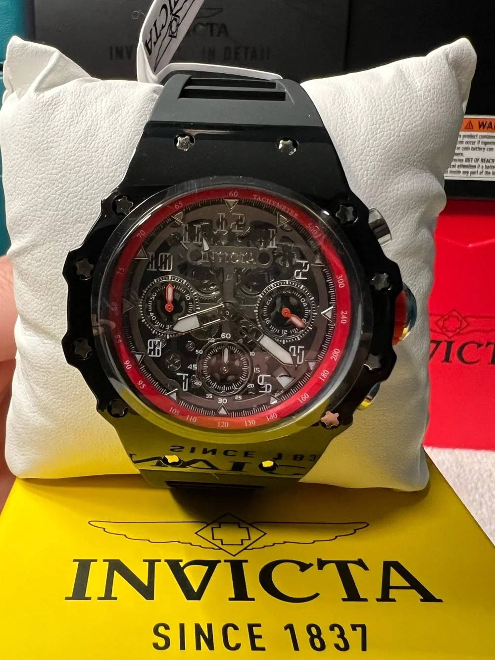 Invicta Racing Valyron Men’s Watch-41mm MOD-69779 Black & Red (NWT) Limited!!!
